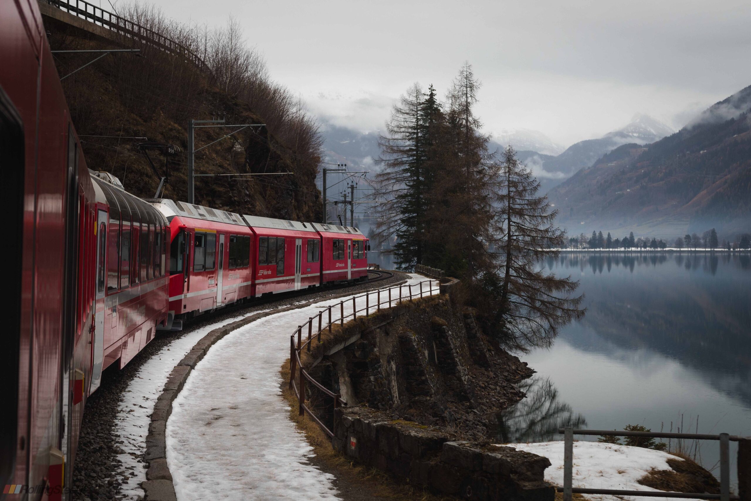 Treno del Bernina: un viaggio indimenticabile - La finestra accanto